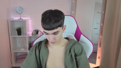 yamitwink online show from 11/26/25, 08:54