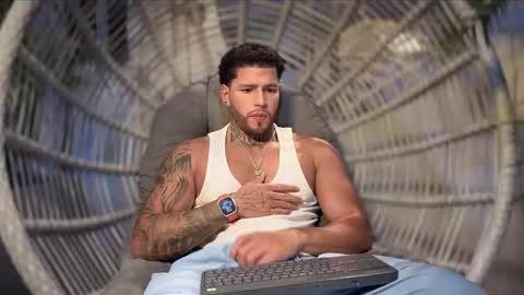 Snapshot of yamp_bigcock chatting on 09/27/25, 03:00 yamp sambrano online show from 09/27/25, 03:00