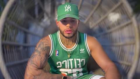 Snapshot of yamp_bigcock chatting on 10/07/25, 04:42 yamp sambrano online show from 10/07/25, 04:42