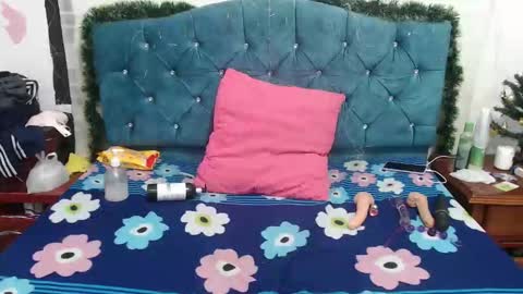 Snapshot of yandal__iris chatting on 12/19/25, 11:34 Yandal online show from 12/19/25, 11:34