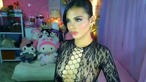 Snapshot of yang_audreylone chatting on 04/18/26, 02:04 YANG AUDREY LONE online show from 04/18/26, 02:04