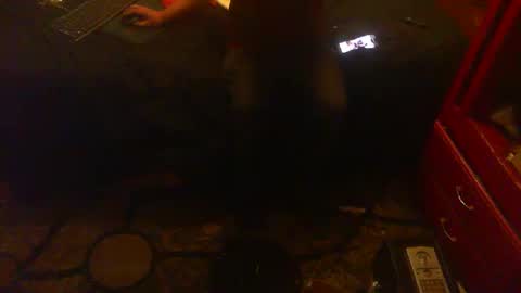 Snapshot of yangolox3 chatting on 09/28/25, 03:23 yangolox3 online show from 09/28/25, 03:23