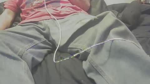 Snapshot of yangolox3 chatting on 10/13/25, 04:18 yangolox3 online show from 10/13/25, 04:18