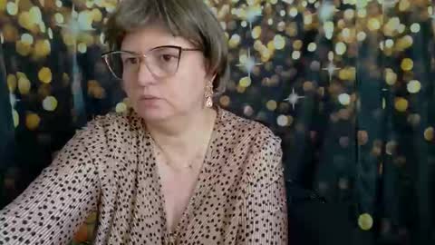 Anika online show from 11/02/25, 08:17