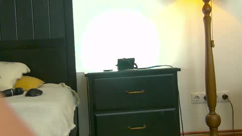 yanira_ass_ online show from 05/24/26, 04:17