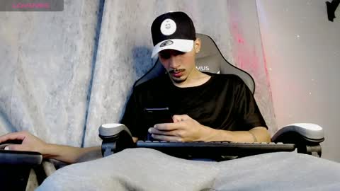 Snapshot of yankees_xxx chatting on 05/24/26, 01:49 yankees online show from 05/24/26, 01:49