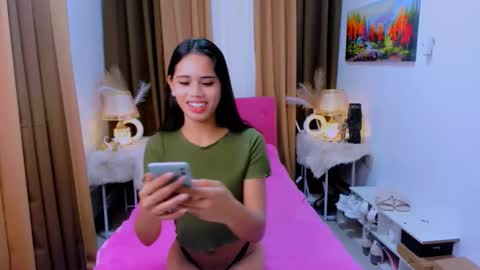 Snapshot of yanna_faulkerson chatting on 09/30/25, 08:03 Yanna online show from 09/30/25, 08:03