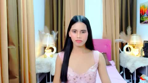 Snapshot of yanna_faulkerson chatting on 10/26/25, 10:21 Yanna online show from 10/26/25, 10:21