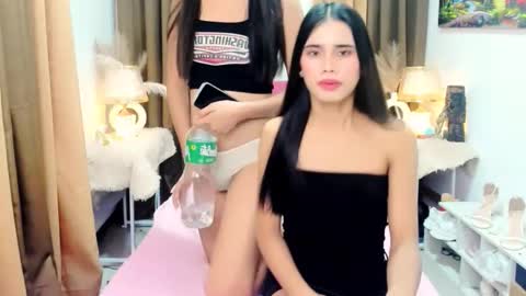 Snapshot of yanna_faulkerson chatting on 11/06/25, 05:14 Yanna online show from 11/06/25, 05:14