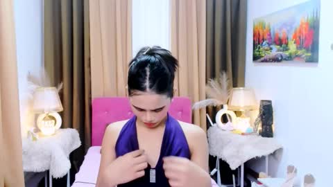 Snapshot of yanna_faulkerson chatting on 11/07/25, 03:12 Yanna online show from 11/07/25, 03:12