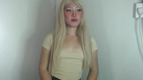 yannaliciouss online show from 03/07/25, 01:07