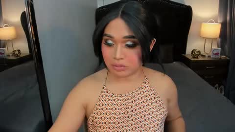 Snapshot of yanny_xoxo chatting on 01/16/25, 09:51 Allisonn online show from 01/16/25, 09:51