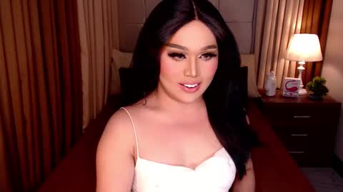 Snapshot of yanny_xoxo chatting on 03/04/25, 07:01 Allisonn online show from 03/04/25, 07:01