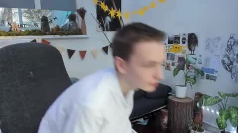 Snapshot of yaposha chatting on 12/07/24, 11:51 yaposha online show from 12/07/24, 11:51