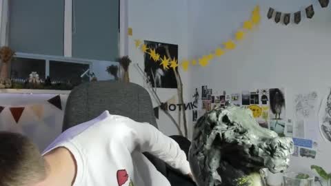 Snapshot of yaposha chatting on 12/16/24, 02:16 yaposha online show from 12/16/24, 02:16