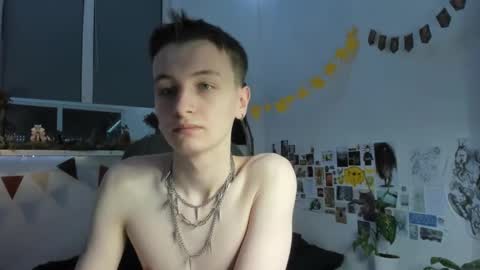 Snapshot of yaposha chatting on 12/20/24, 02:05 yaposha online show from 12/20/24, 02:05