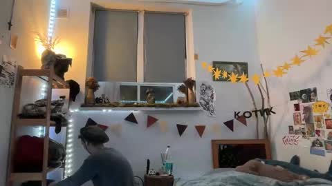 Snapshot of yaposha chatting on 01/19/25, 03:42 yaposha online show from 01/19/25, 03:42