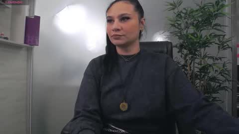 Yara online show from 02/01/26, 03:27