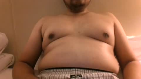 Snapshot of yasg17 chatting on 12/18/24, 02:21 Mommylover69 online show from 12/18/24, 02:21