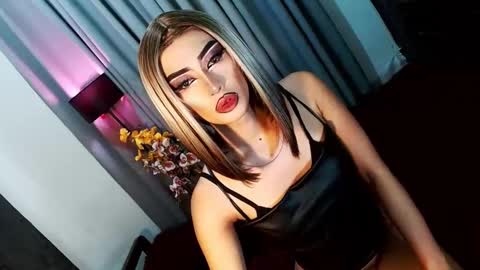 miss yasii online show from 12/15/24, 12:51