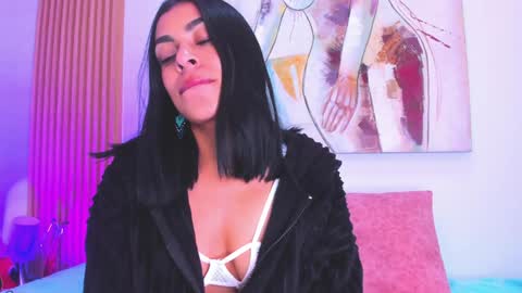 Snapshot of yasiir_0229 chatting on 12/15/24, 03:56 Yasiir online show from 12/15/24, 03:56