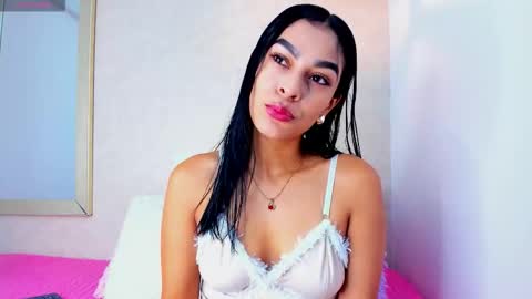 Snapshot of yasiir_0229 chatting on 11/01/25, 04:25 Yasiir online show from 11/01/25, 04:25