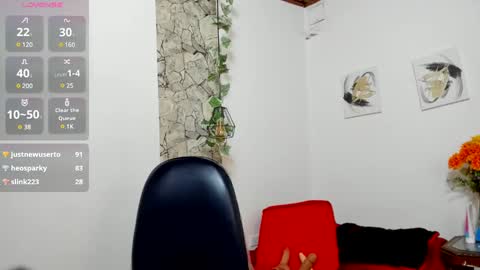 Yasemin online show from 02/13/25, 02:12