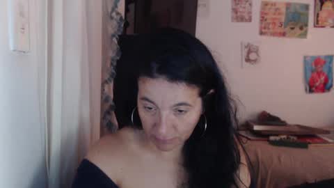 yasmin_love85 online show from 09/17/25, 03:35