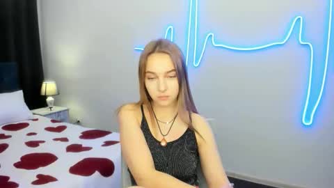 Snapshot of yasminasage chatting on 10/18/25, 06:41 Yasmina online show from 10/18/25, 06:41