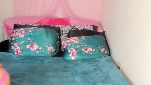 Yasmina online show from 02/23/25, 06:49