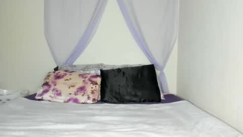 Yasmina online show from 09/19/25, 02:13