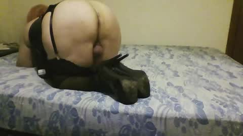 yasmineeeee online show from 12/10/24, 09:00