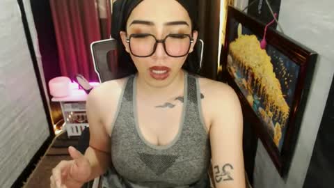 yassiered online show from 05/17/26, 09:06