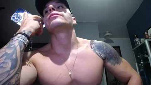 yahto online show from 10/01/25, 01:33