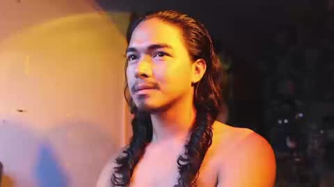 Snapshot of yawa__ chatting on 12/17/25, 05:19 Blush online show from 12/17/25, 05:19