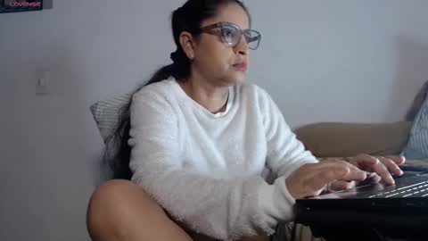 Snapshot of yaya____ chatting on 02/23/26, 09:45 yaya____ online show from 02/23/26, 09:45