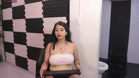 Yaya  online show from 07/03/26, 12:22