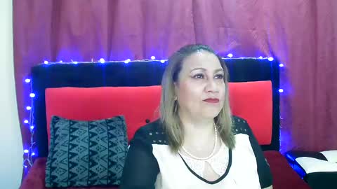 Snapshot of yayita_mature chatting on 01/06/25, 01:41 yayita online show from 01/06/25, 01:41