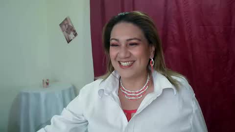 Snapshot of yayita_mature chatting on 01/19/25, 01:55 yayita online show from 01/19/25, 01:55
