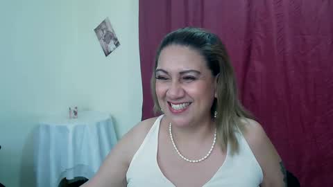 Snapshot of yayita_mature chatting on 01/20/25, 04:12 yayita online show from 01/20/25, 04:12