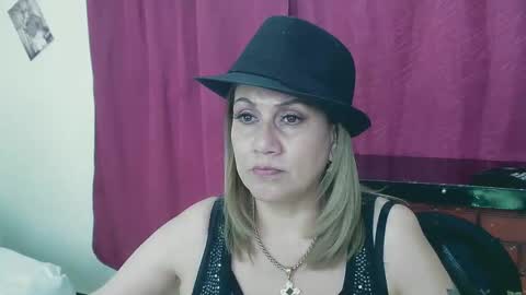 Snapshot of yayita_mature chatting on 01/29/25, 08:35 yayita online show from 01/29/25, 08:35