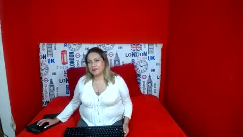 Snapshot of yayita_mature chatting on 02/28/25, 05:48 yayita online show from 02/28/25, 05:48