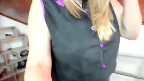 yayita online show from 05/12/26, 04:15
