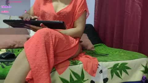 Snapshot of yazflor chatting on 11/19/25, 01:55 Hazzan y Greisy online show from 11/19/25, 01:55