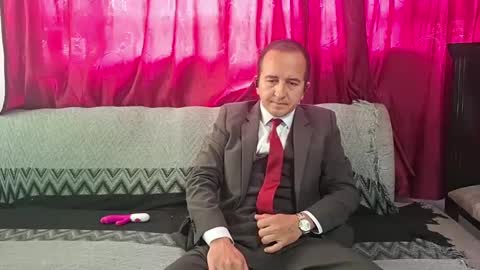 Snapshot of yazfore chatting on 10/02/25, 03:52 Hazzan online show from 10/02/25, 03:52