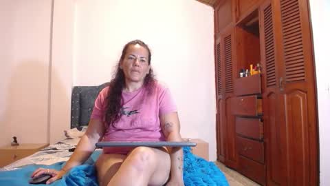 Snapshot of yazmin_mature chatting on 09/29/25, 11:09 Jasmin online show from 09/29/25, 11:09