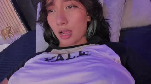 Yazmin online show from 02/23/25, 08:44