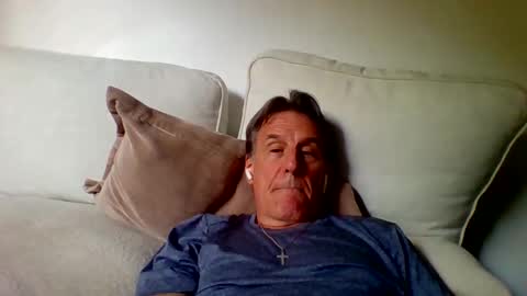 Snapshot of yeah_baby6988 chatting on 04/27/26, 01:25 yeah_baby6988 online show from 04/27/26, 01:25