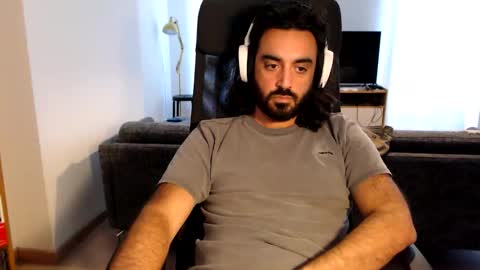 yeeaahoo online show from 09/24/25, 05:05