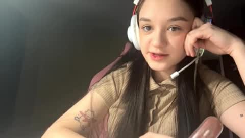 Snapshot of yeeseling chatting on 12/16/25, 09:14 Kate online show from 12/16/25, 09:14